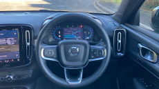 Volvo XC40 2.0 B4P Plus Black Edition 5dr Auto Petrol Estate